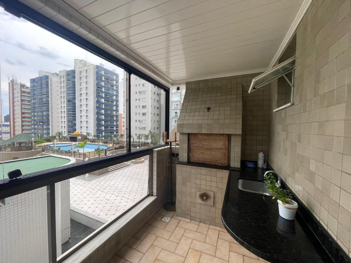Apto A 30M Da Praia Sobre Shopping Atlantico Balneario Camboriu Exterior photo